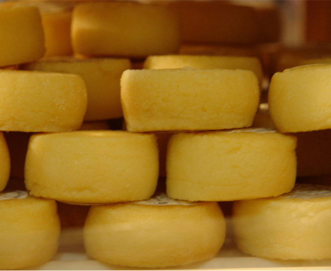 Queijo Serpa em Feira na Alemanha Rádio Pax