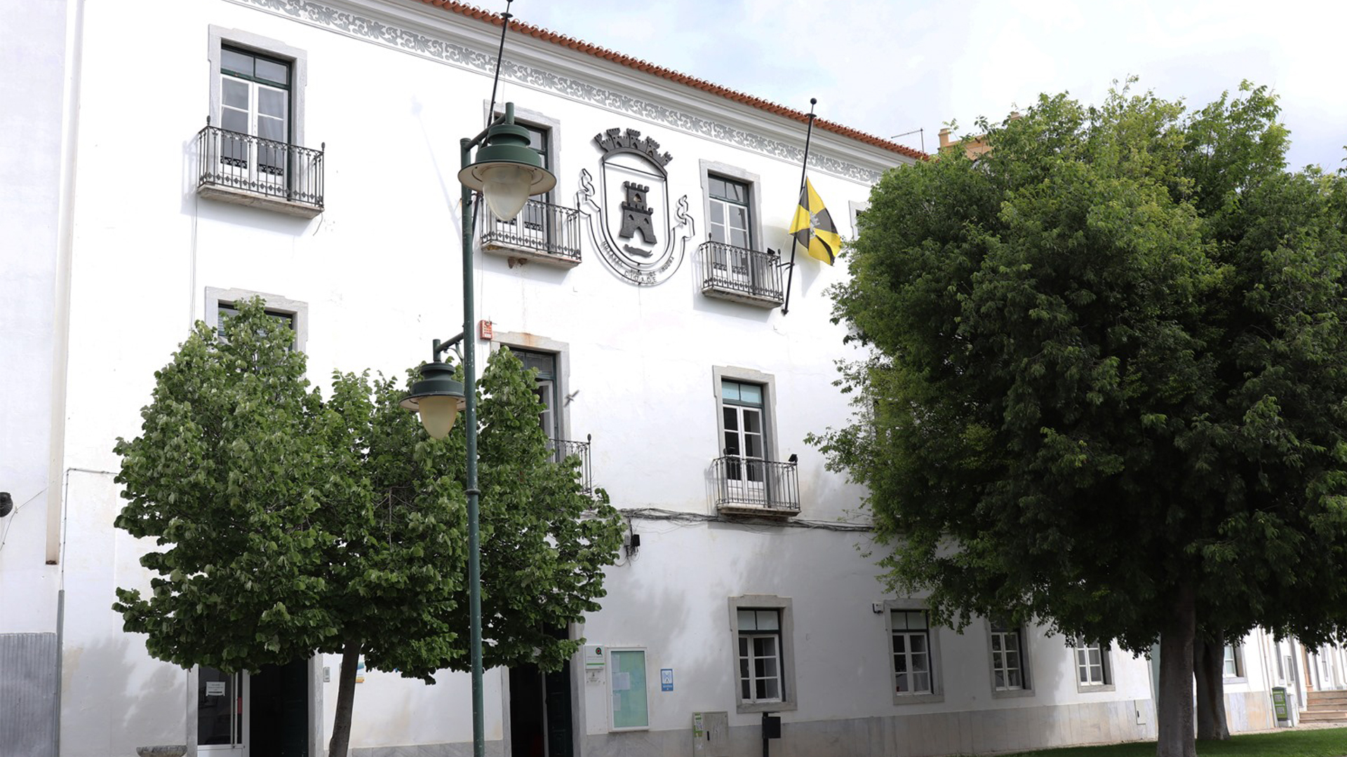 Câmara Municipal de Moura aceita competências no domínio da Cultura