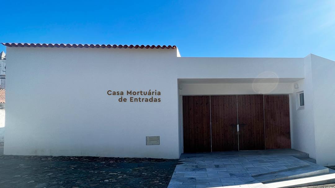 Casa Mortuária de Entradas abre hoje