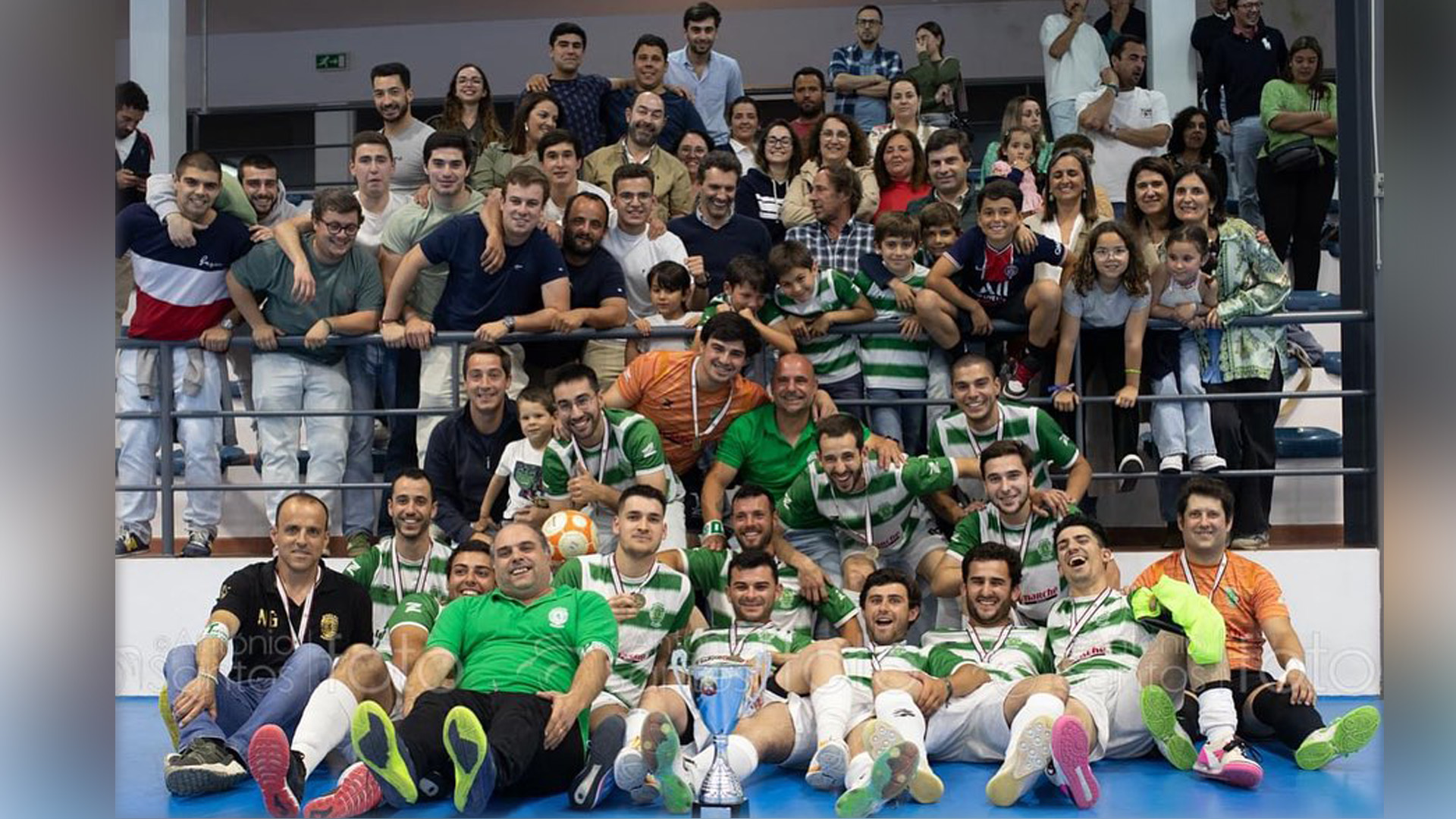 Equipa sénior de Futsal do Sporting de Moura vence Taça Distrito de Beja