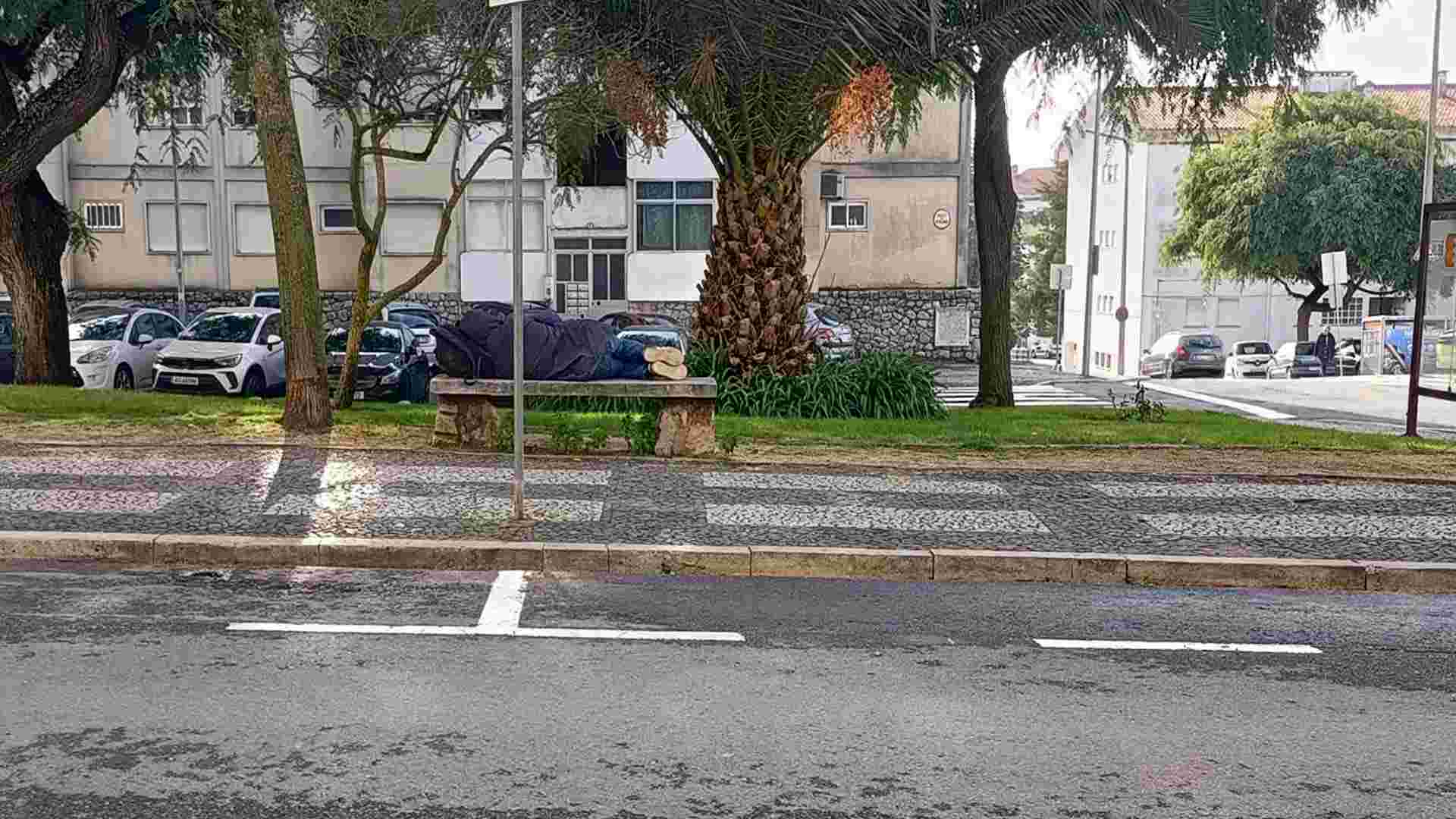 sem abrigo - Rádio Pax 2025