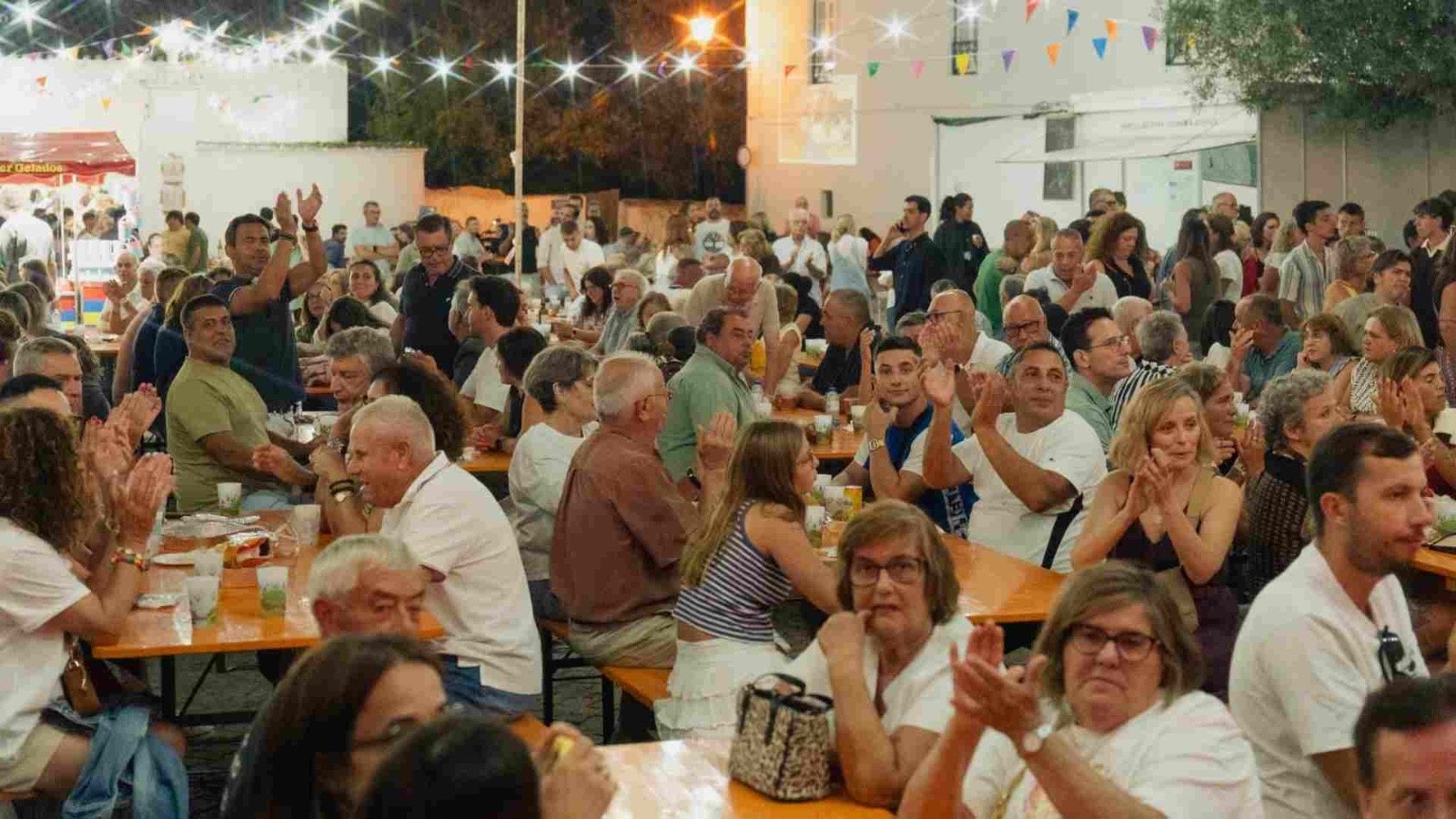 Novo modelo da Feira de Agosto conquista Serpa e confirma sucesso nas ruas do centro histórico (Com Fotogaleria) - 24 de Agosto, 2026 1ab6bc67 ebcf 4338 84d8 32ab534cf361 - Rádio Pax 2026