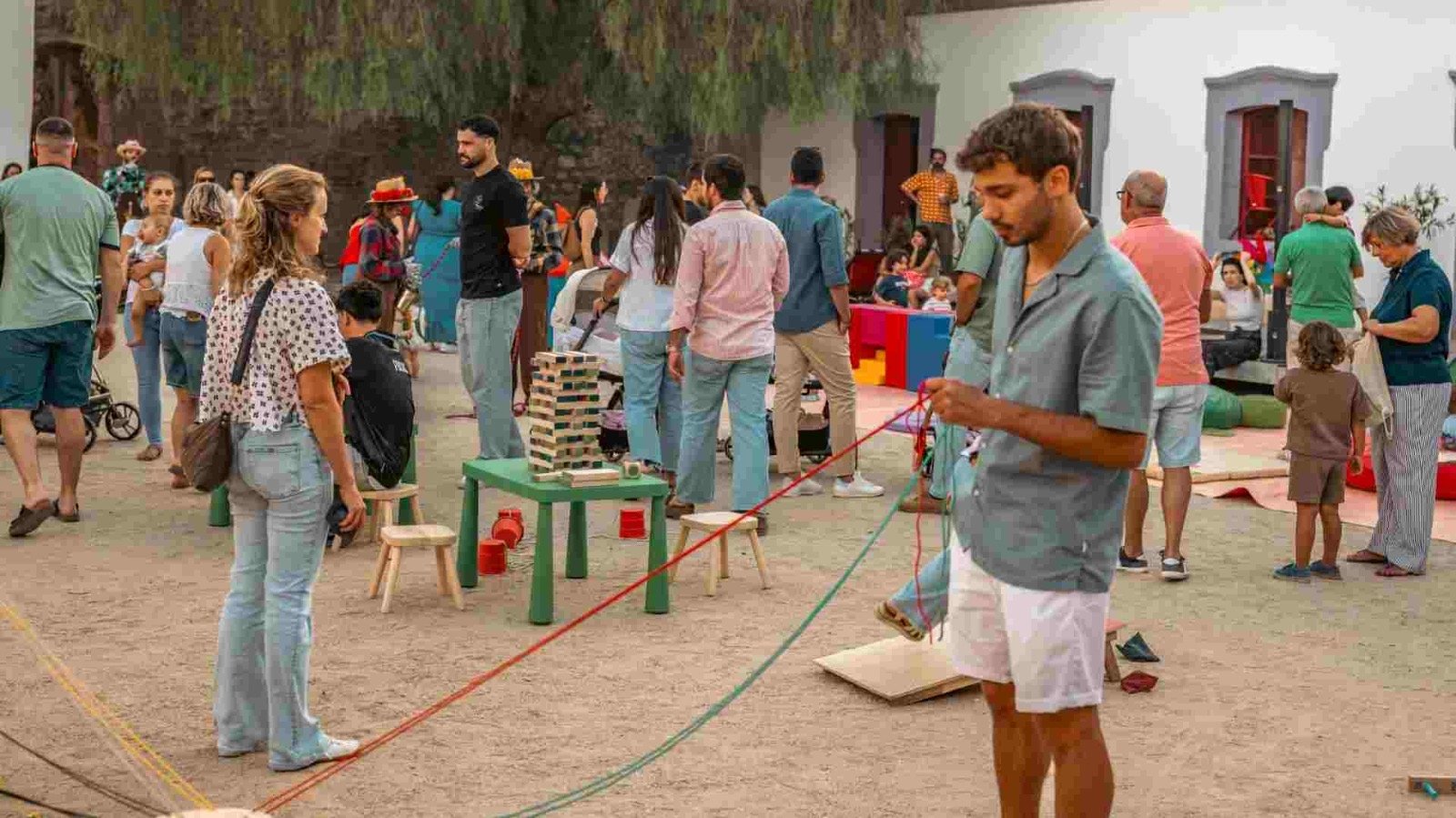 Novo modelo da Feira de Agosto conquista Serpa e confirma sucesso nas ruas do centro histórico (Com Fotogaleria) - 24 de Agosto, 2026 f2d2f8ac a525 414a a79d 5c4f7726f4b4 - Rádio Pax 2026