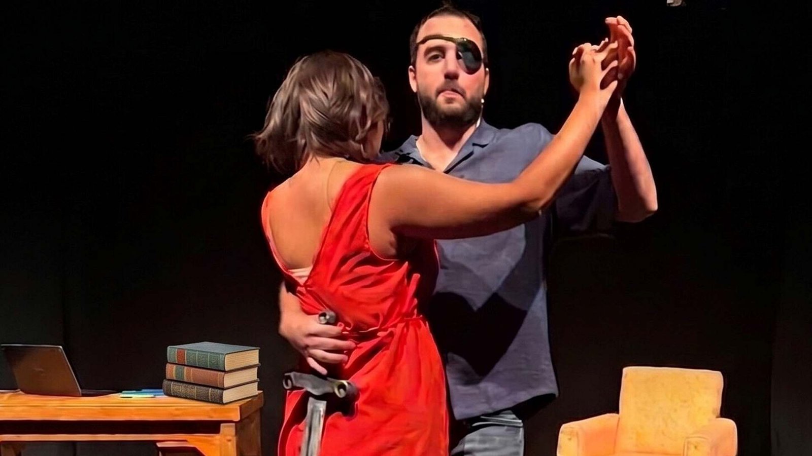 Rendas em atraso e castings sem fim: Beja leva ao palco o lado mais duro da vida dos atores